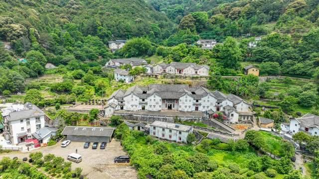 开云全站茗茶远离都市的叫嚣正在青山绿水间尽兴减弱身心享用自然(图13)