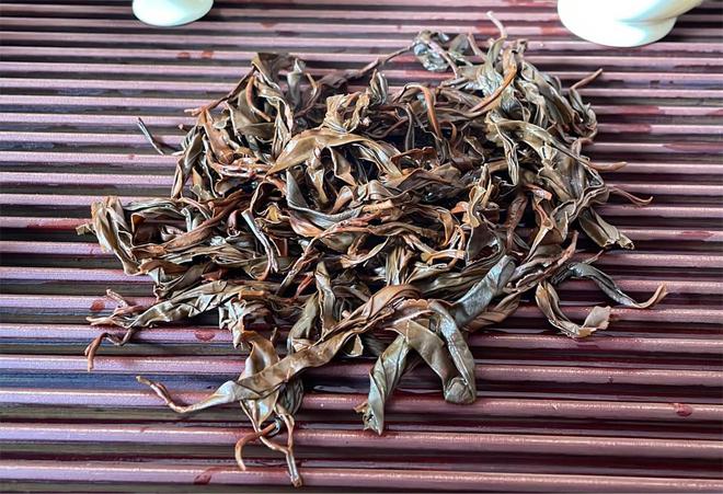 开云全站买茶时找茶农依旧找茶商？你会怎样选？(图1)